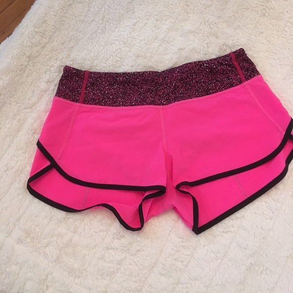 lululemon athletica Pants - Lululemon Sz 4 Original Speed Shorts Raspberry Glo